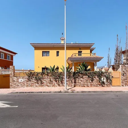 Villa Fatima *